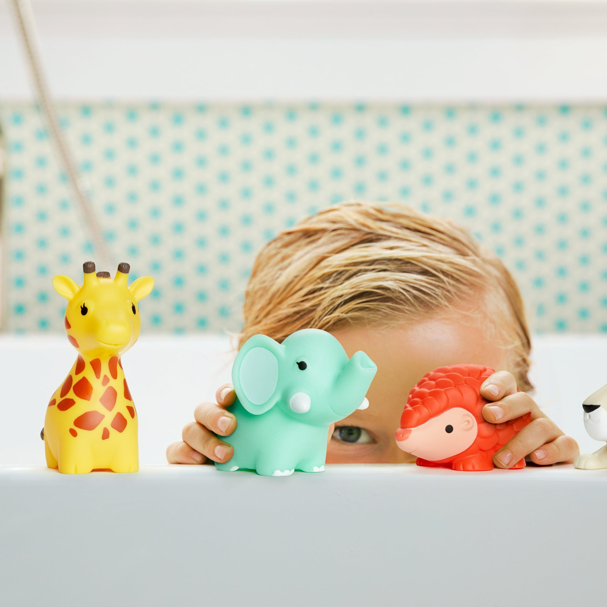 Munchkin Wild Animal Bath Toy Squirts - 8 Pack for Babies & Toddlers